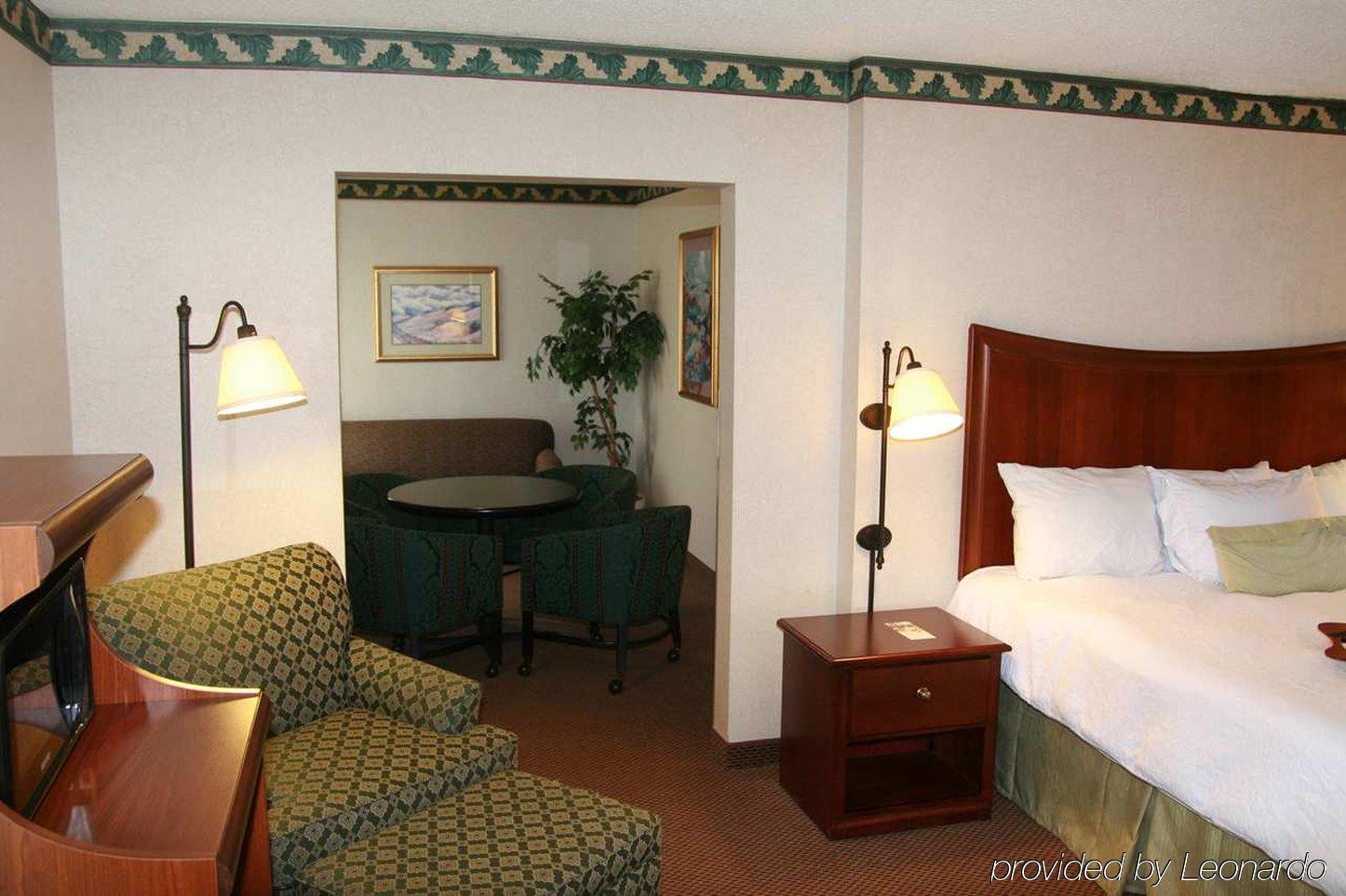 Hampton Inn & Suites Alexandria Old Town Area South Rom bilde