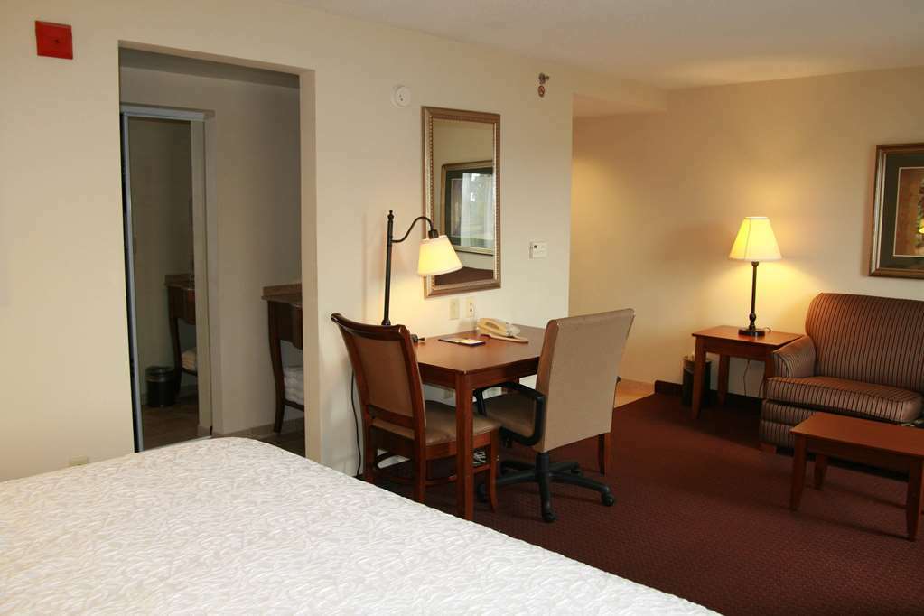 Hampton Inn & Suites Alexandria Old Town Area South Rom bilde